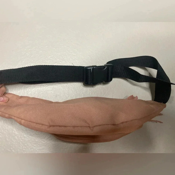 Nike Peach Colored Belt Bag Waistpack - Picture 3 of 7